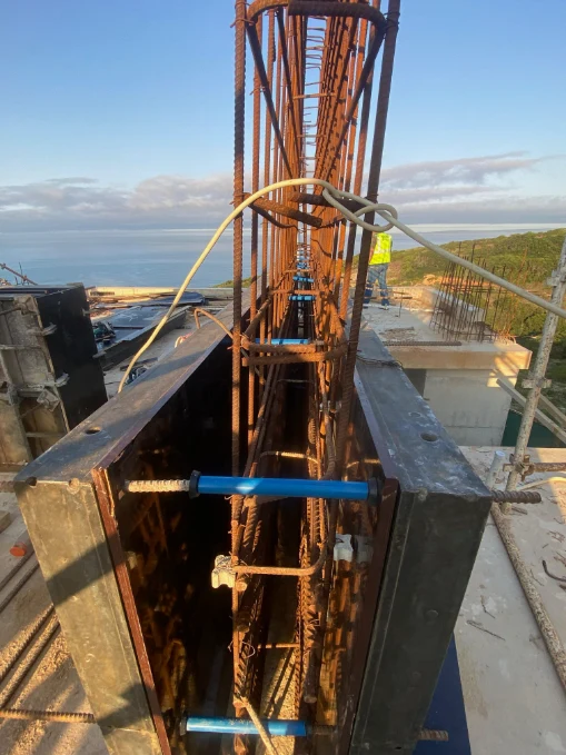 Breaker Point 32