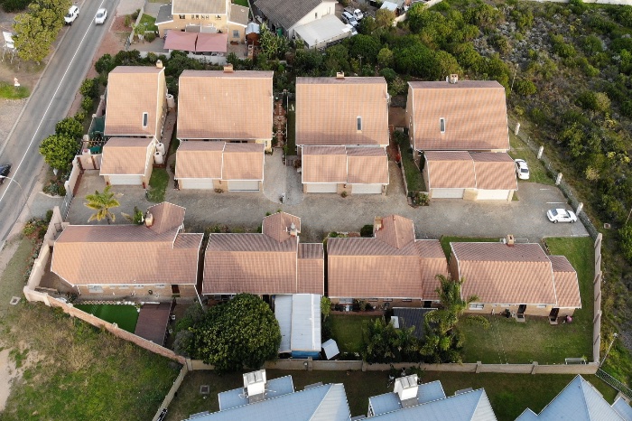 Multi-resident Complexes