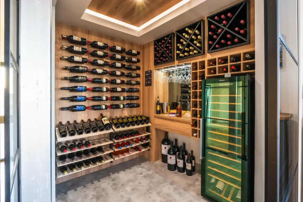 The home is beautifully decorated and exudes a feeling of warmth and comfort.
