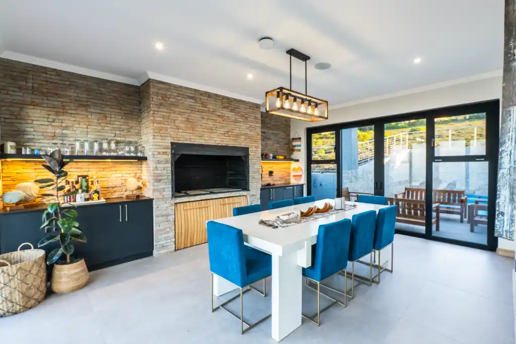 The home is beautifully decorated and exudes a feeling of warmth and comfort.