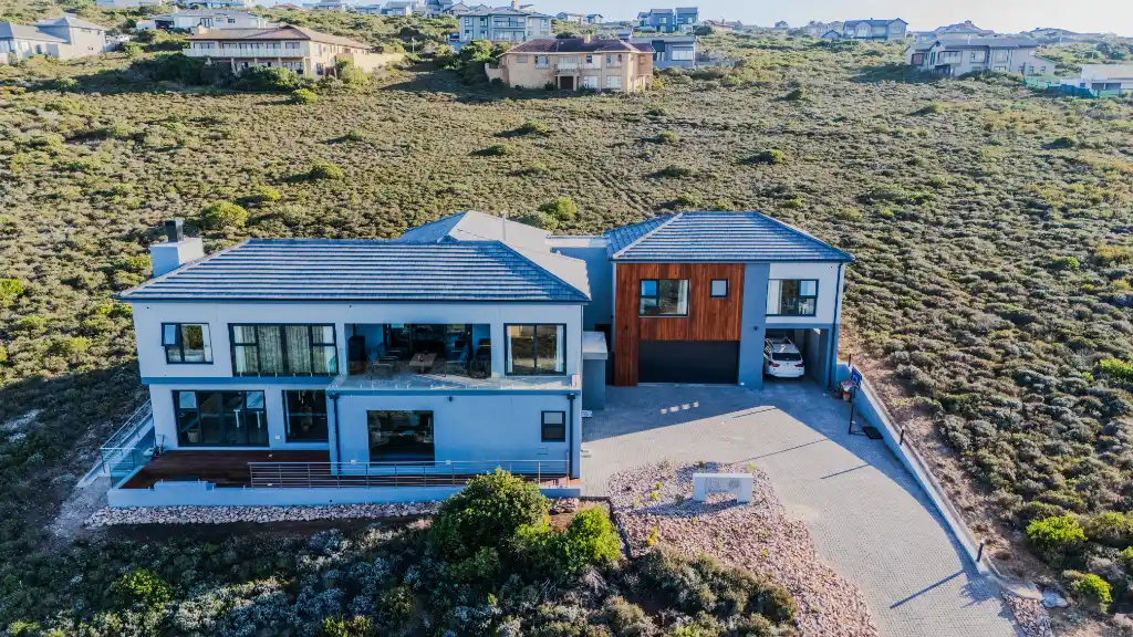 Drone photography of the property and surrounding area