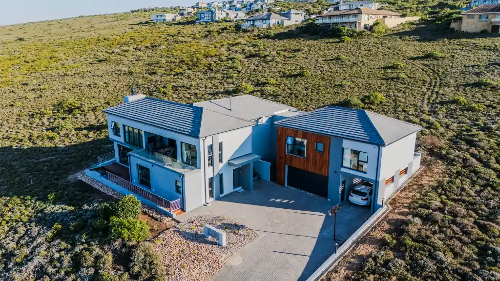 Drone photography of the property and surrounding area